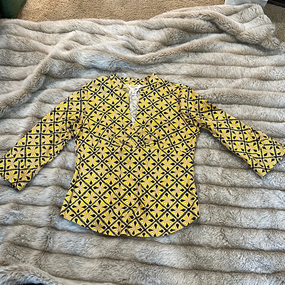 $8SALE TALBOTS Shirt Top Women Small Yellow & Blue Geometric Button Front V Neck